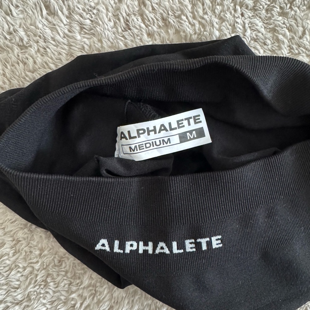 Alphalete Amplify Shorts - Picture 3 of 3